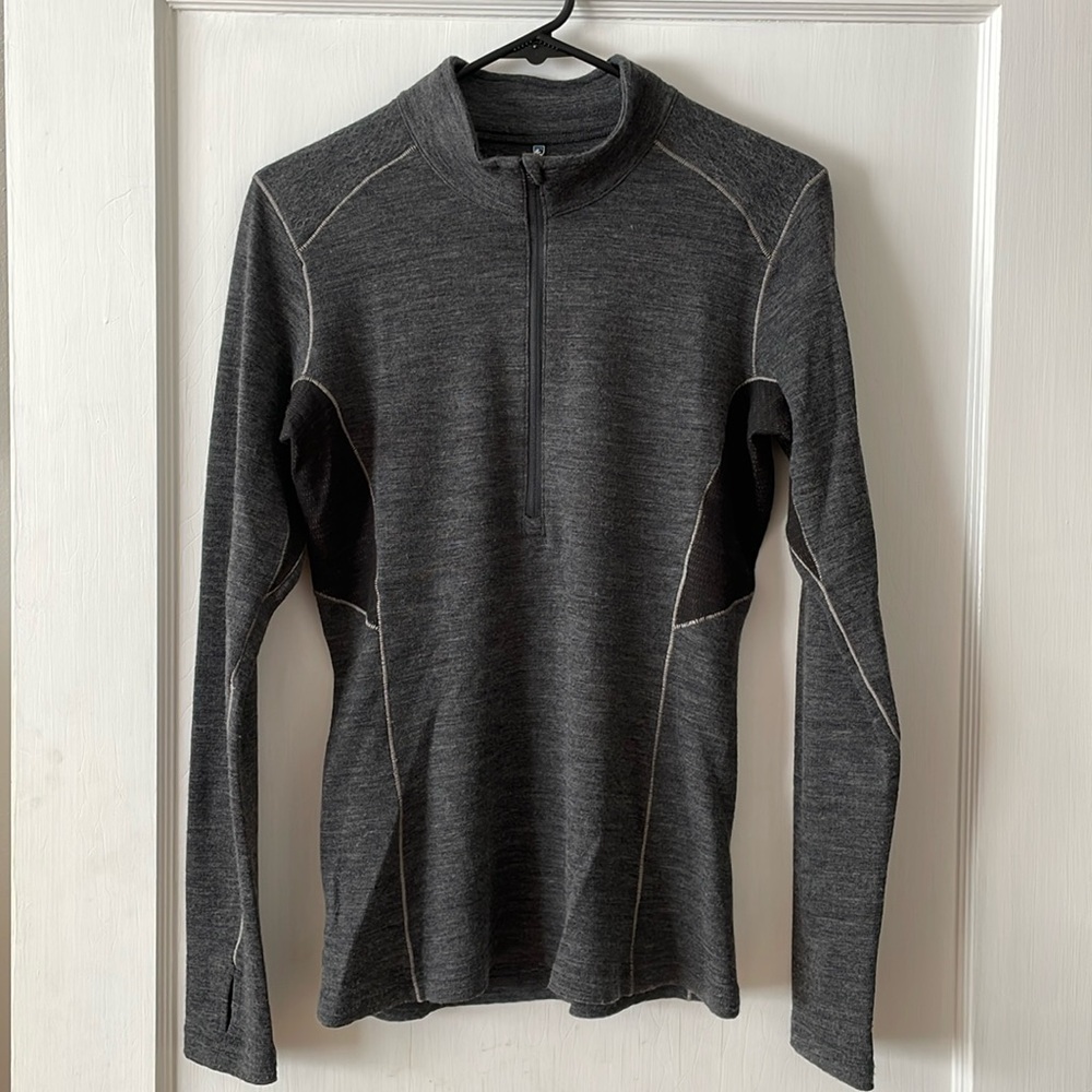 Kuhl quarter zip women’s size M grey and black